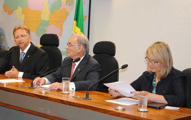 Congresso deve ter Frente Parlamentar contra legalização de drogas no Brasil
