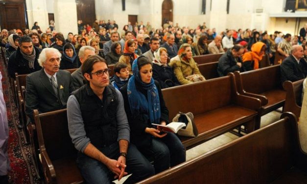 IGREJA CRISTÃ NO IRÃ TEM QUASE 1 MILHÃO DE MEMBROS